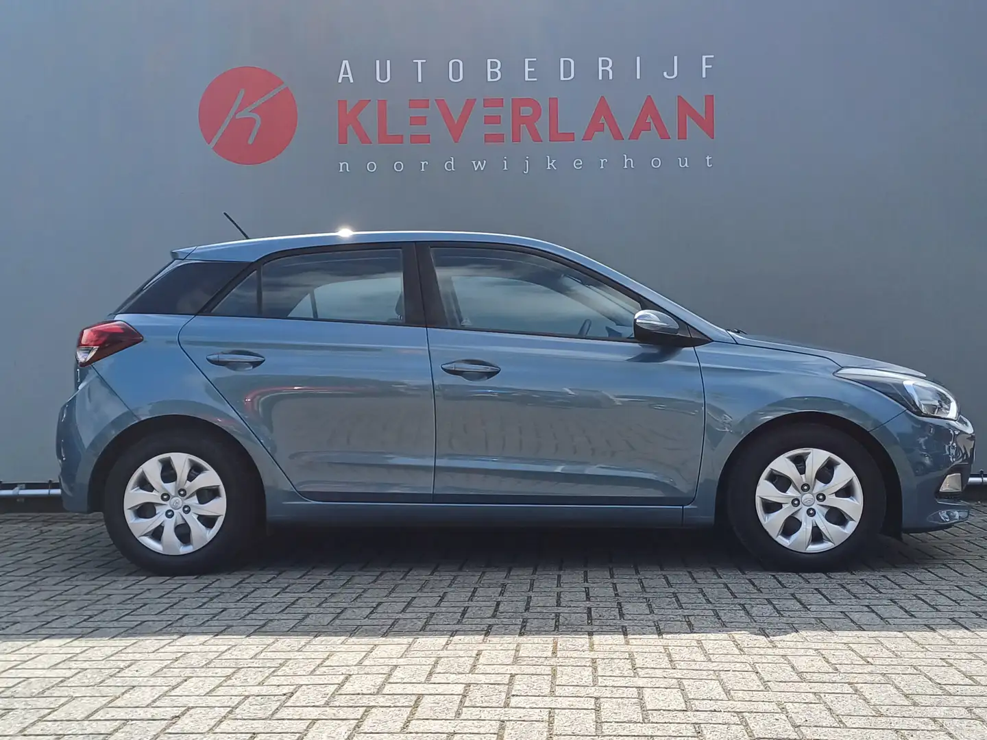 Hyundai i20 1.2 LP i-Drive Cool | AIRCO | BLUETOOTH |  Wij bie Blauw - 2