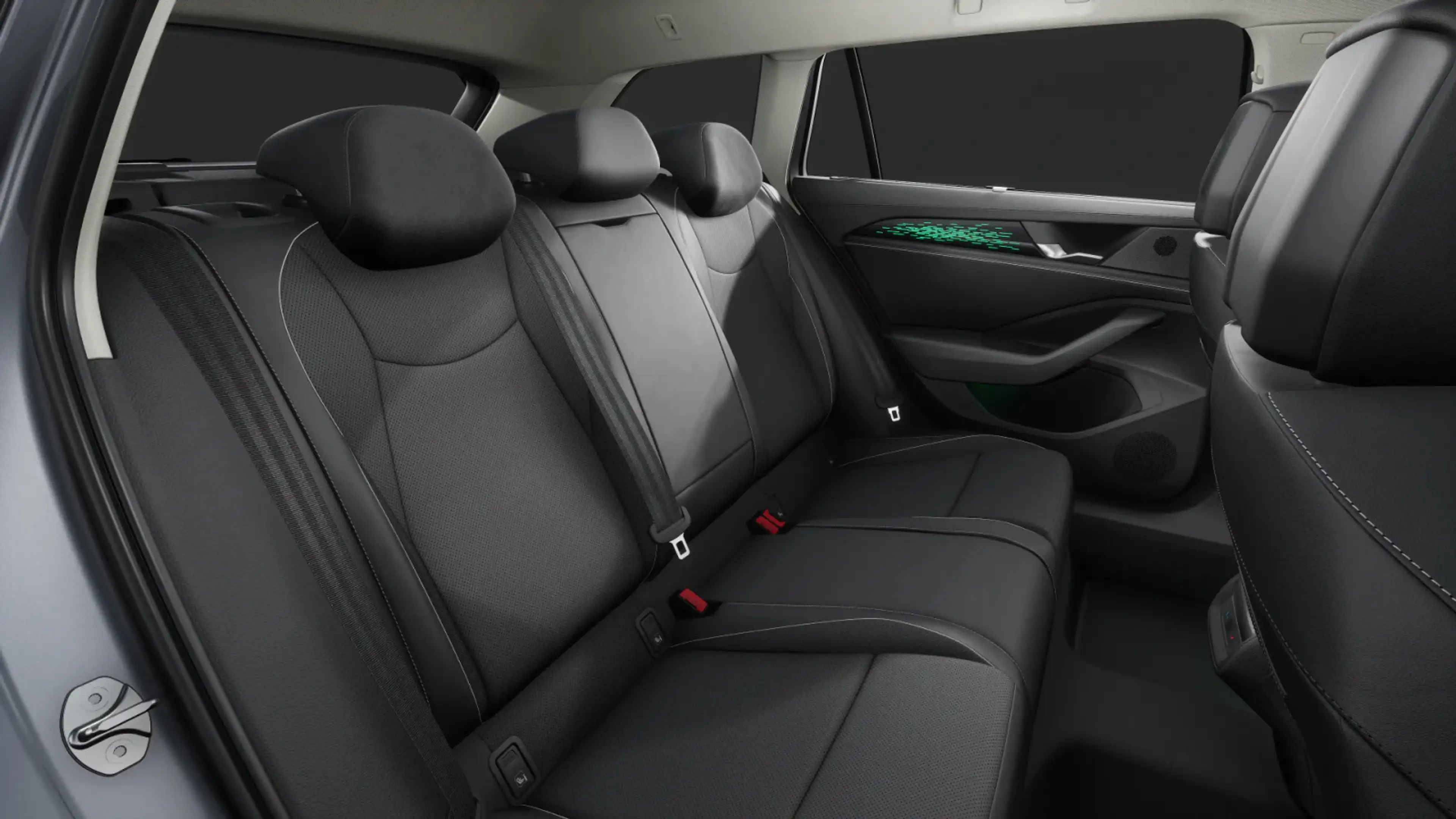 Volkswagen Passat Variant 2.0 TDI DSG ELEGANCE AHK+HuD+360° — photo 11