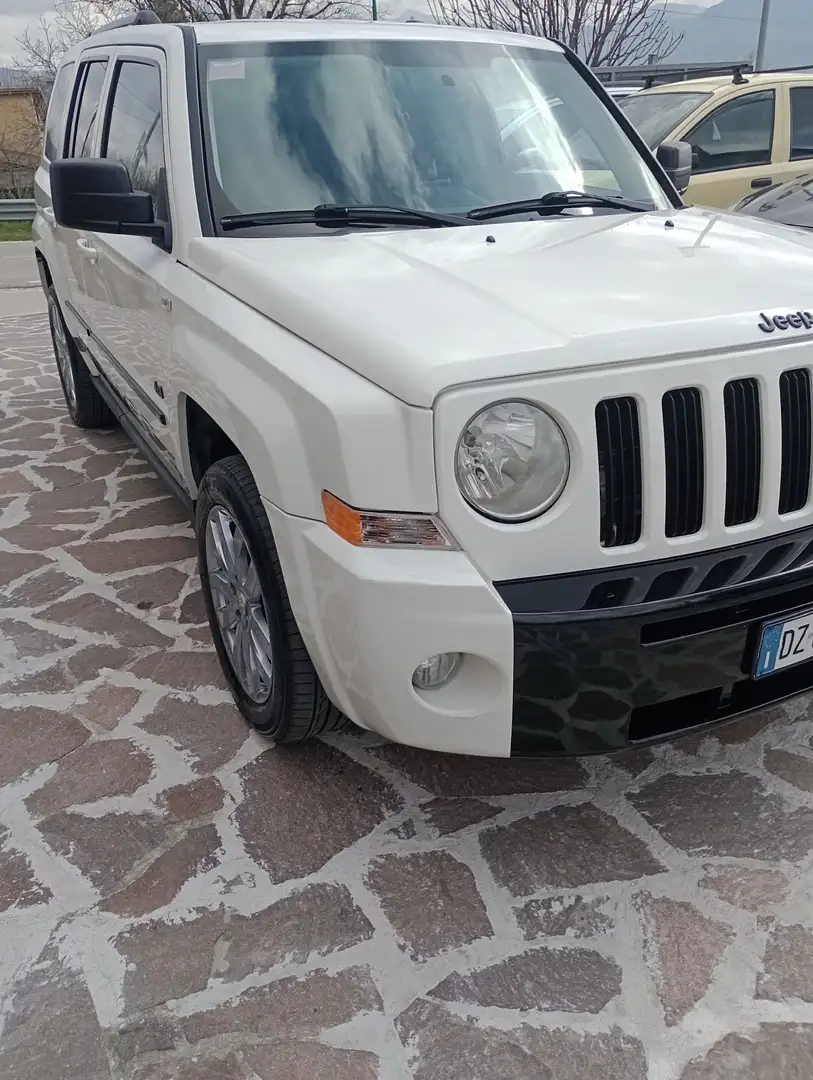 Jeep Patriot Patriot 2.0 td Sport 4wd dpf Bílá - 1