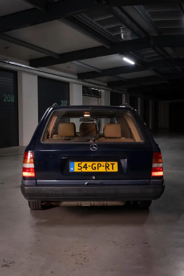 Mercedes-Benz 280 TE Modrá - 2