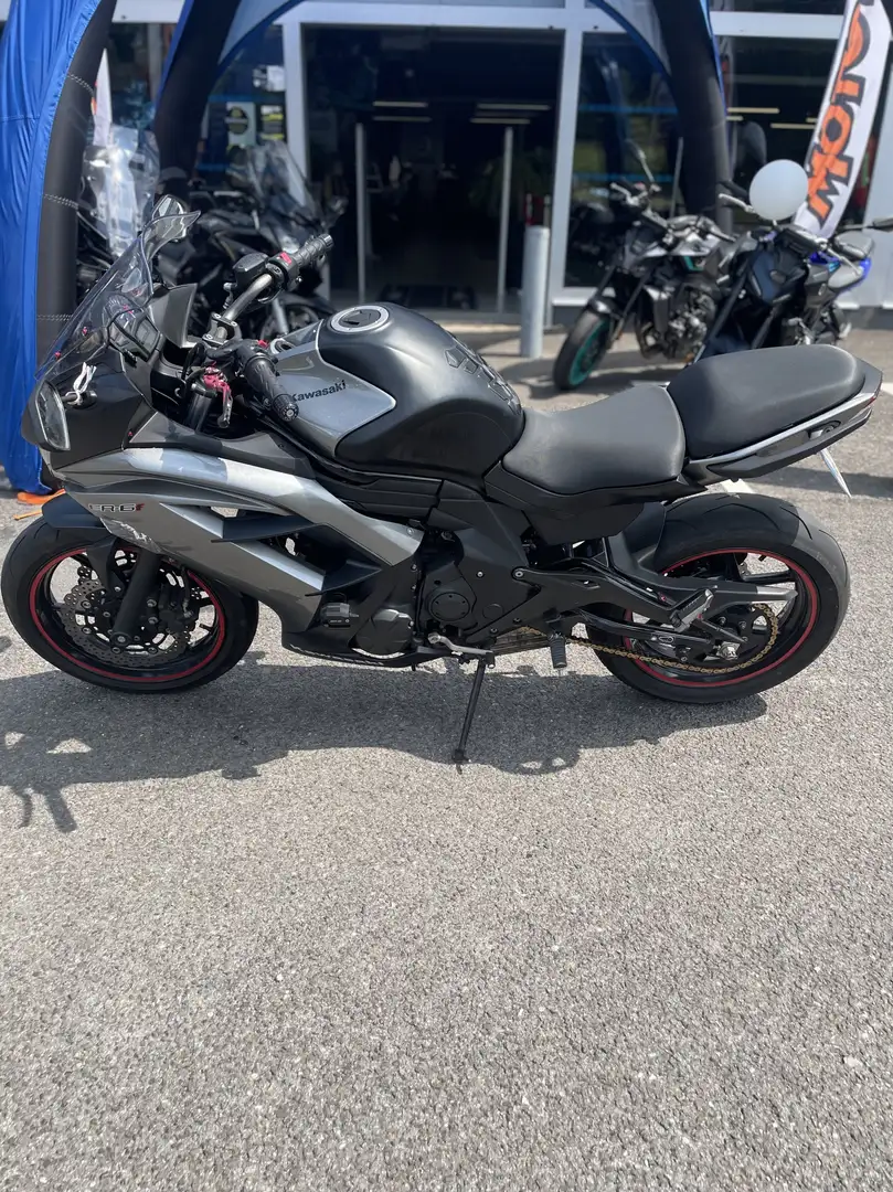 Kawasaki ER - 6 F Gris - 1