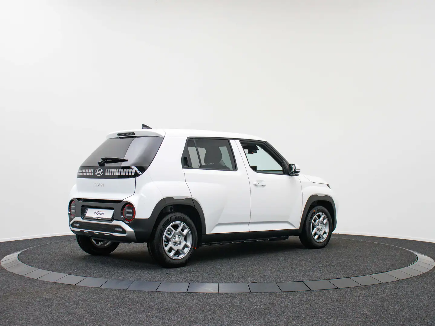 Hyundai Inster Electric 49 kWh Pulse Automaat (Atlas White Uni) Blanc - 2