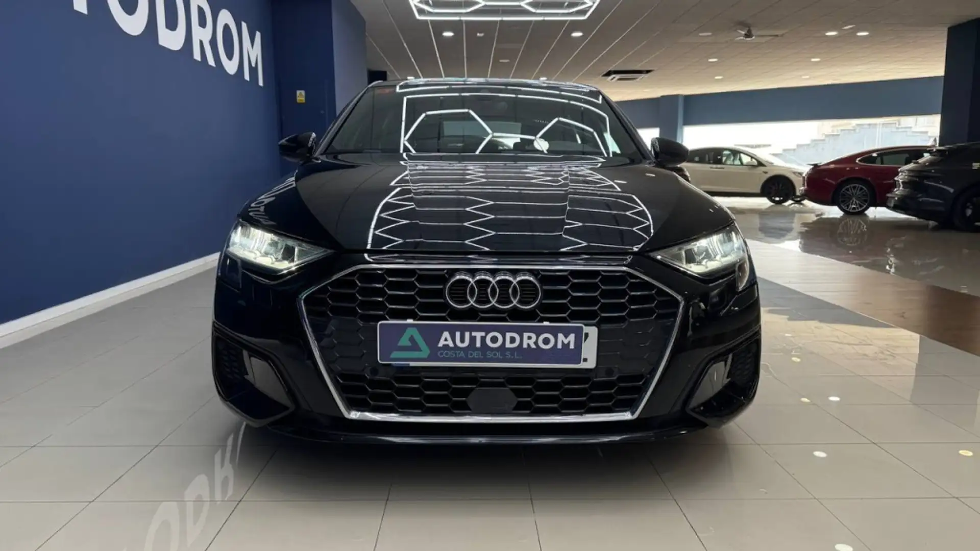 Audi A3 Sportback 30 TFSI Advanced S tronic Schwarz - 2