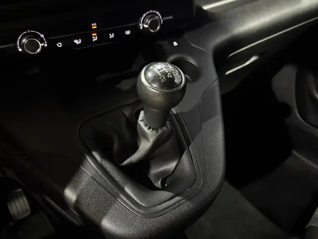 Peugeot Partner view 12