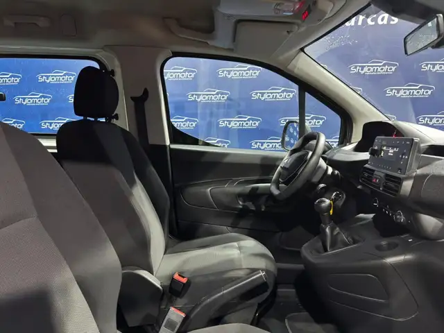 Peugeot Partner view 14
