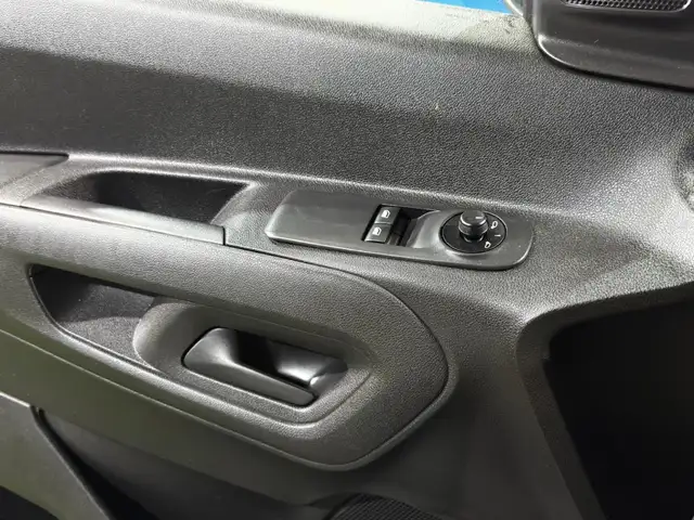 Peugeot Partner view 15