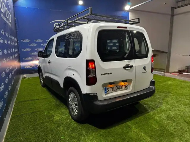 Peugeot Partner view 6