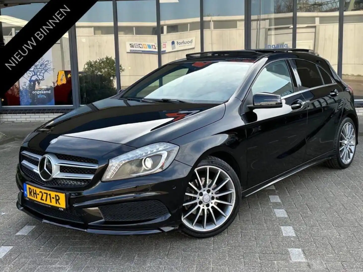 Mercedes-Benz A 180 Prestige Zwart - 1