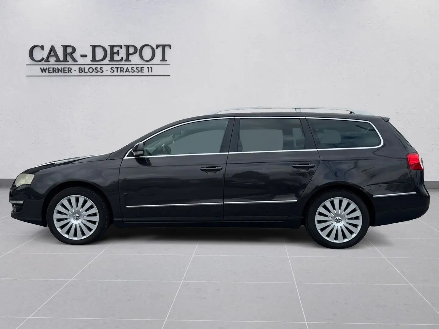 Volkswagen Passat Variant Highline*AUTOMA.*NAVI*AHK*PDC*SHZ Grau - 2