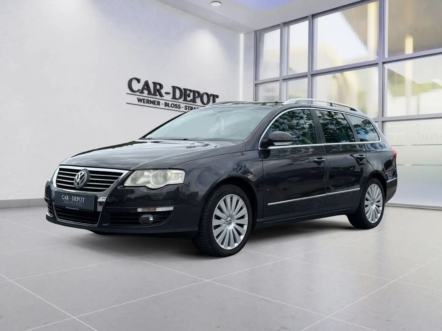 Volkswagen Passat Variant Highline*AUTOMA.*NAVI*AHK*PDC*SHZ Grau - 1
