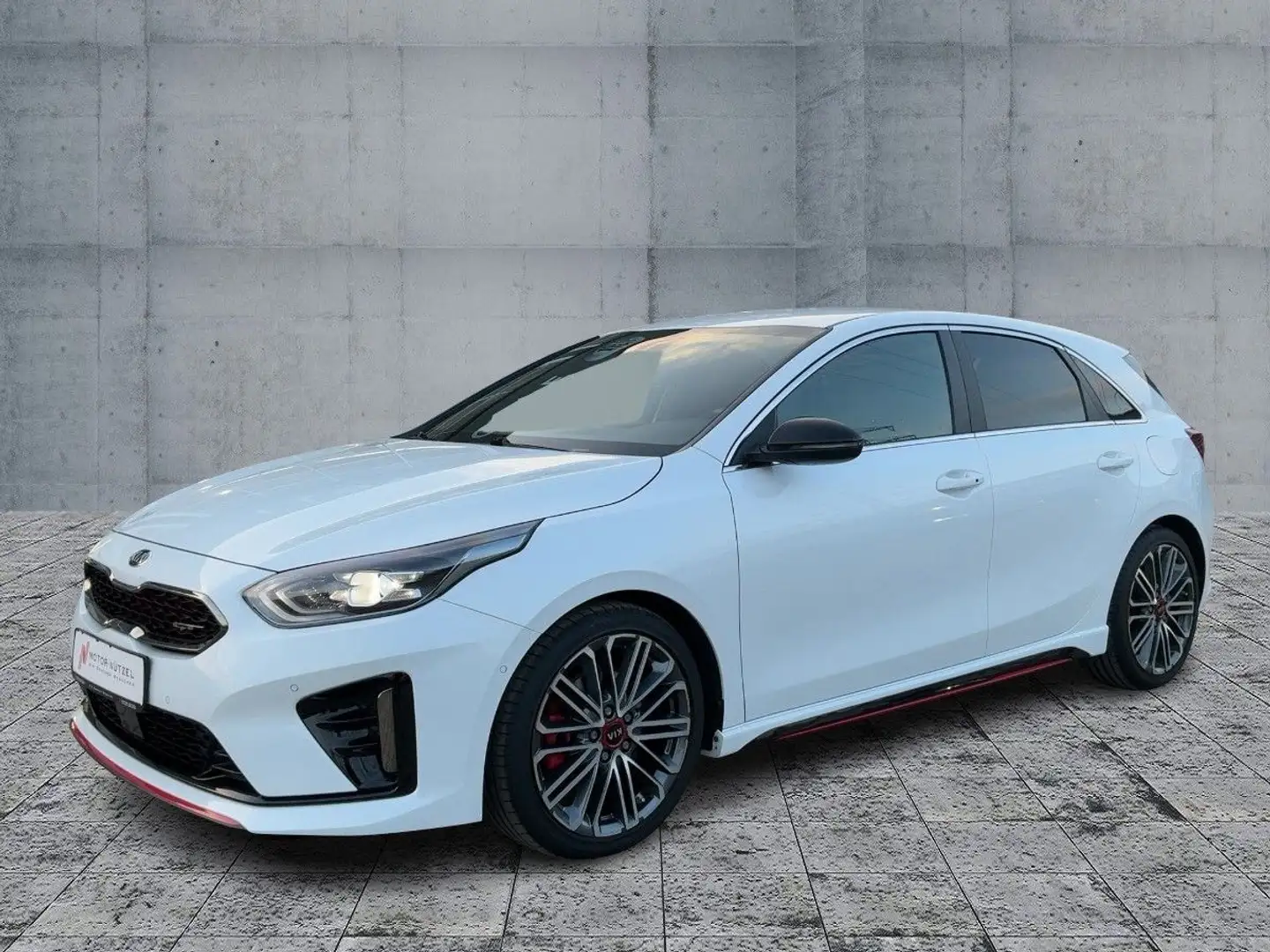 Kia Ceed / cee'd Ceed 1.6T-GDI GT LED+NAV+2xSHZ+RFK+2xPDC+GRA+18" bijela - 2