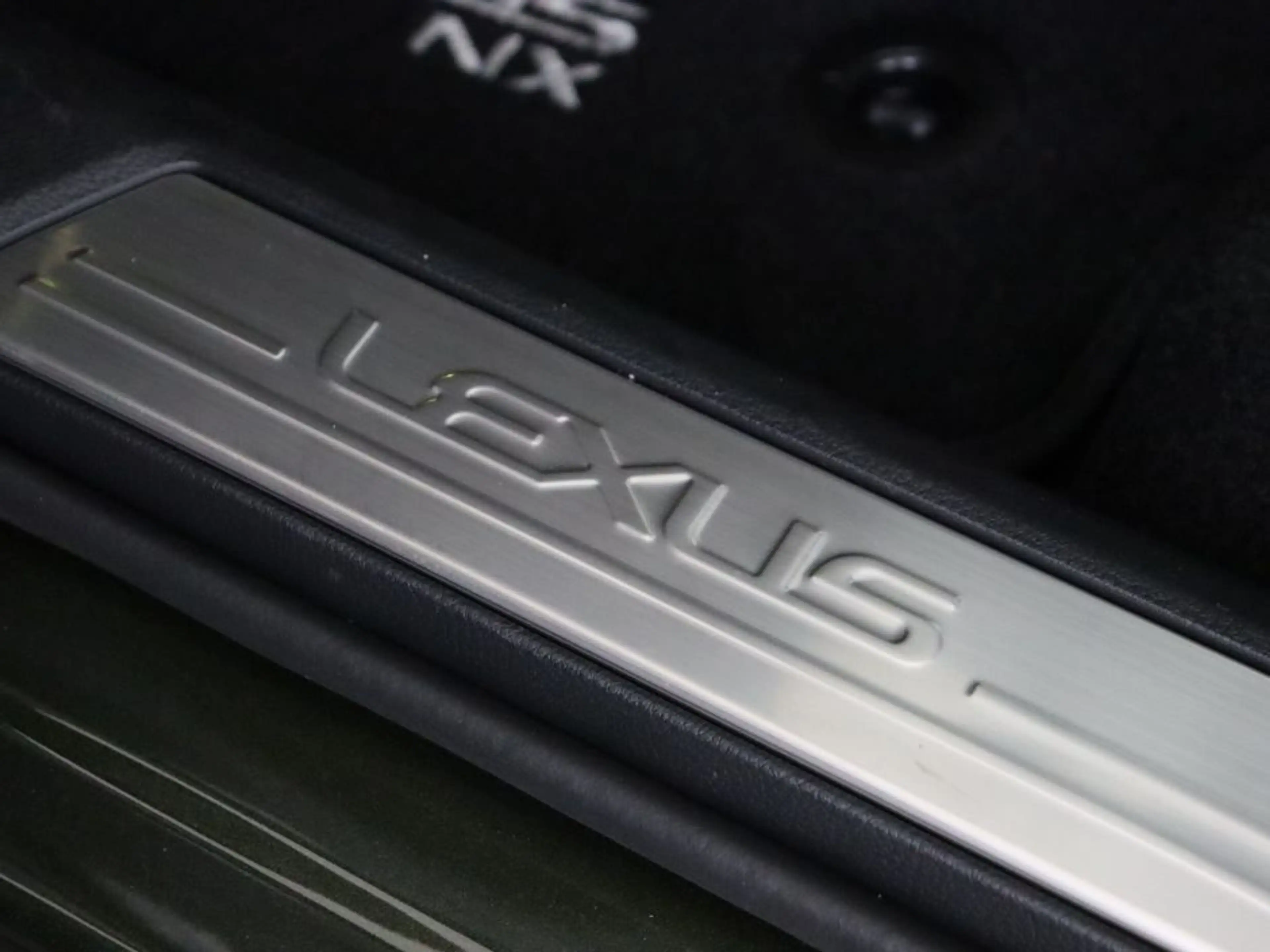 Lexus NX 450h+ AWD 35th Edition | Panoramisch Schuifdak | 20" LM — photo 8