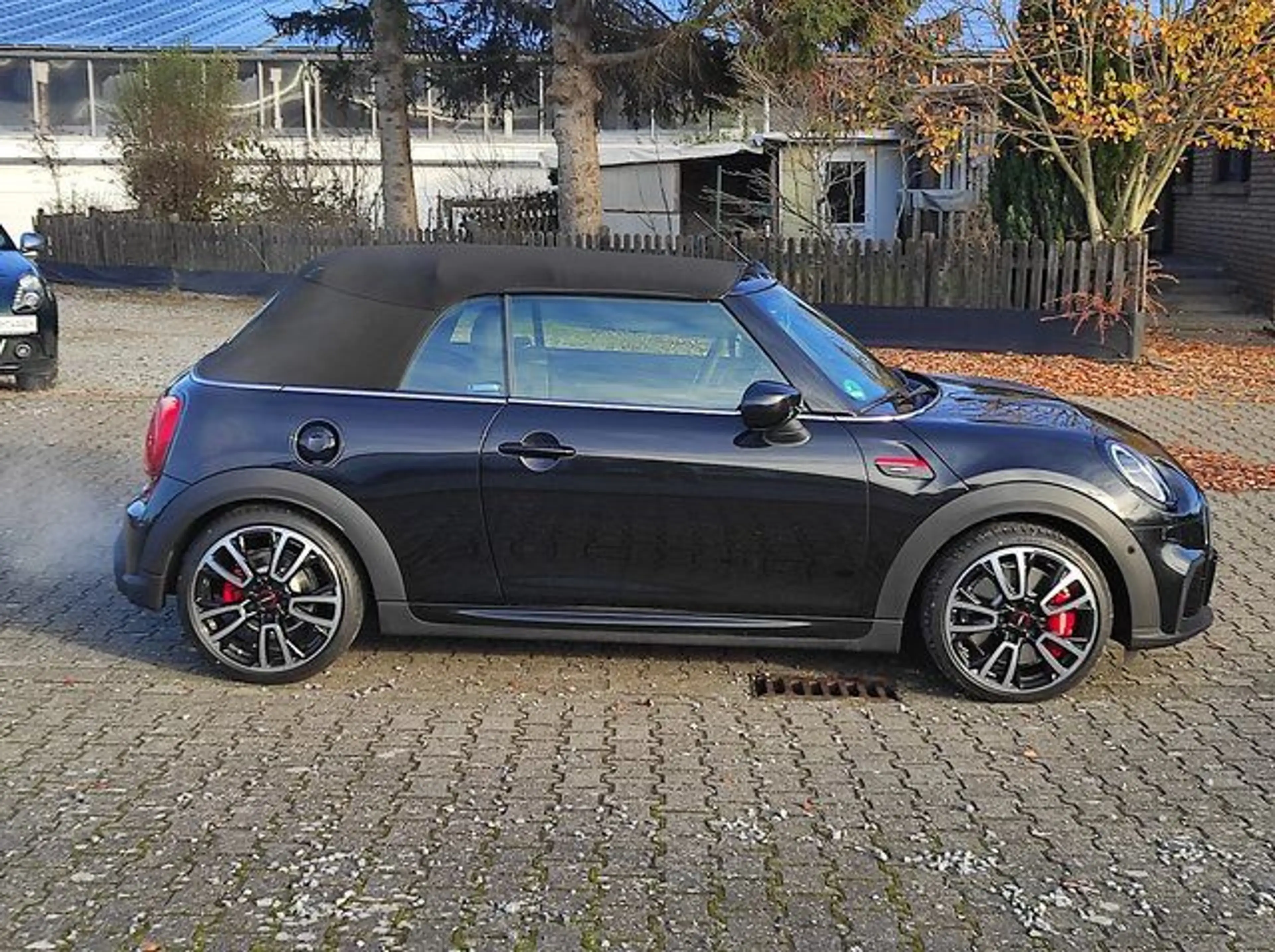 MINI John Cooper Works Cabrio — photo 4