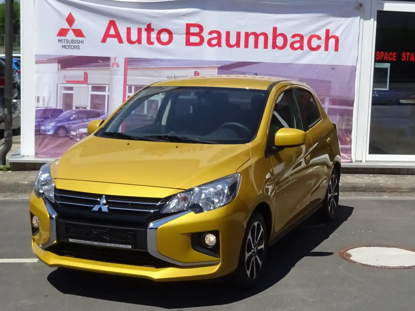 Mitsubishi Space Star Select+ 1.2 MIVEC ClearTec 5-Gang Amarillo - 1