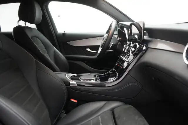 Mercedes-Benz GLC view 6