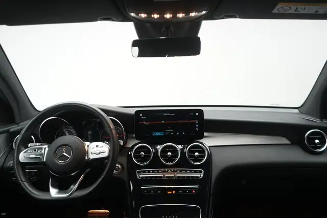 Mercedes-Benz GLC view 13