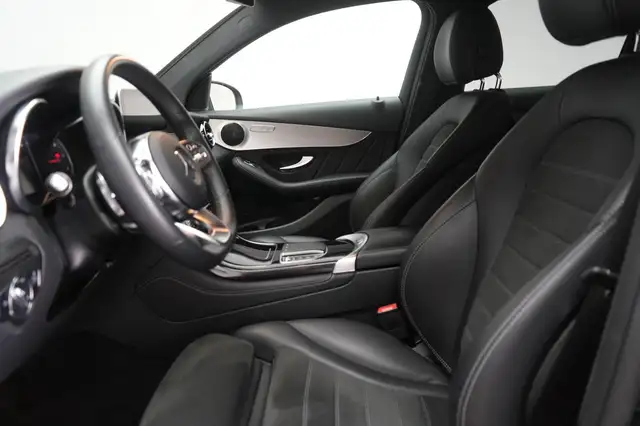 Mercedes-Benz GLC view 8