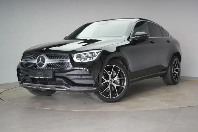 Mercedes-Benz GLC view 3