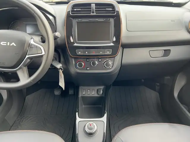Dacia Spring view 12