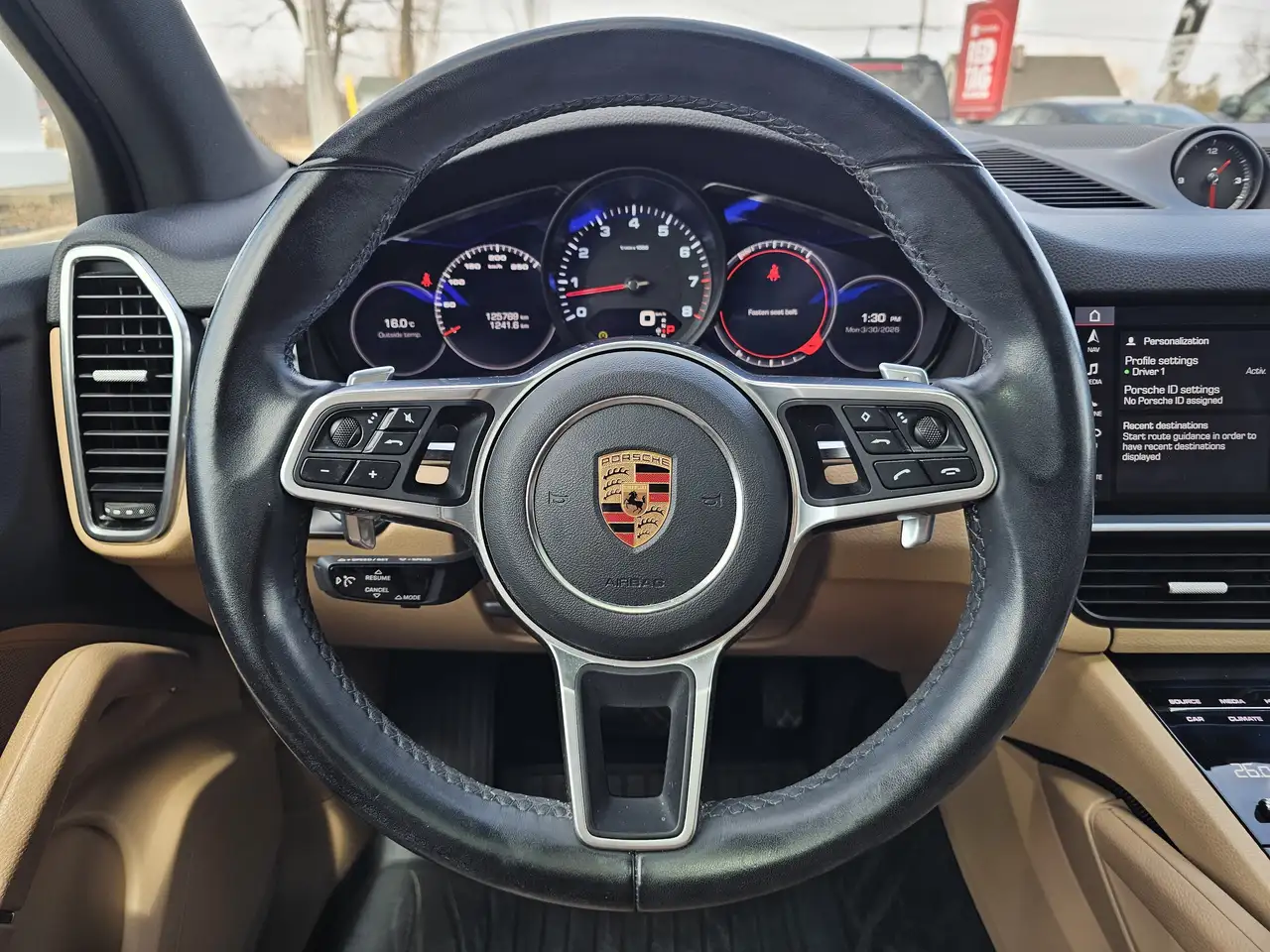 Porsche Cayenne снимка Porsche Cayenne