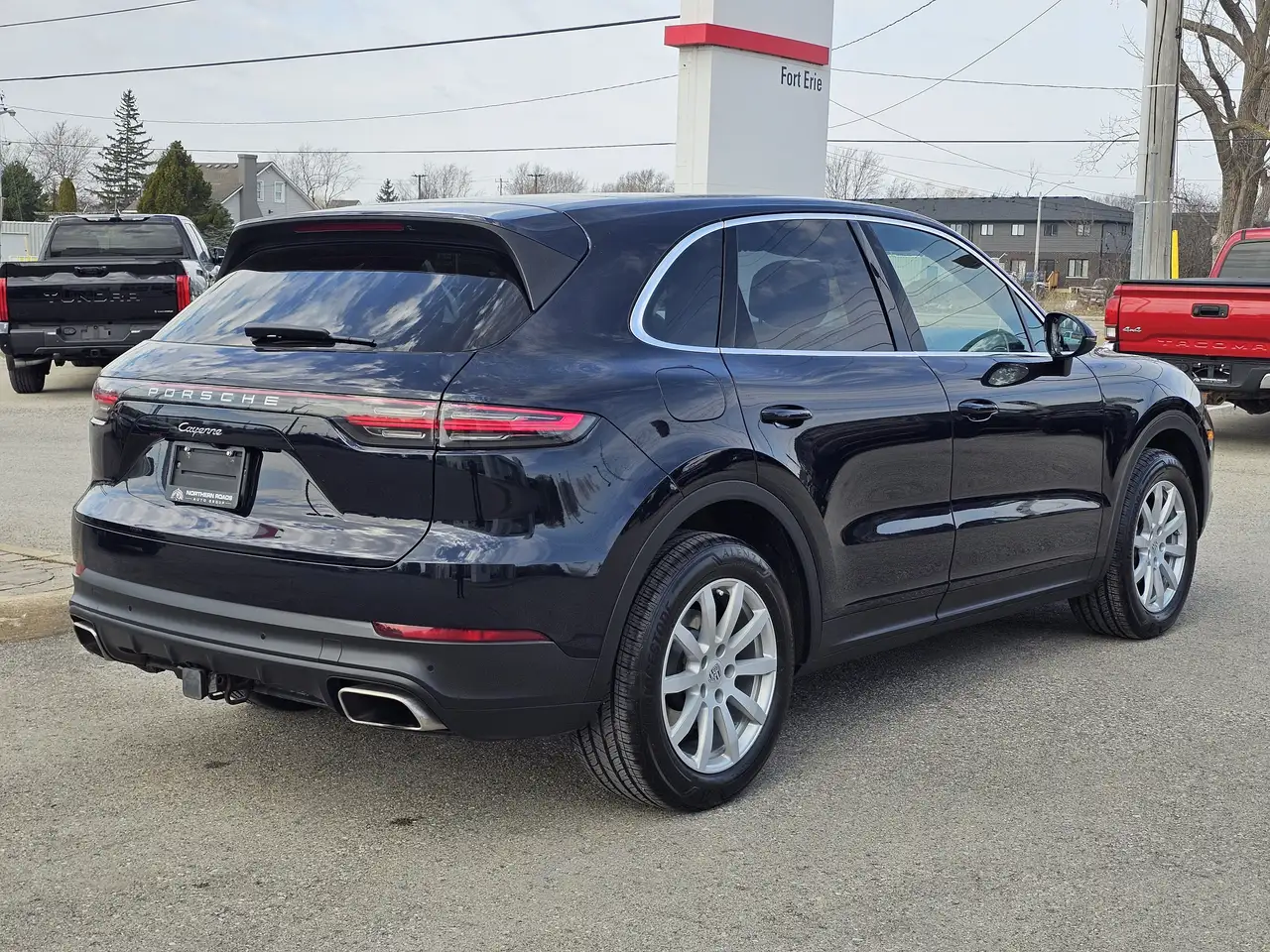Porsche Cayenne снимка Porsche Cayenne