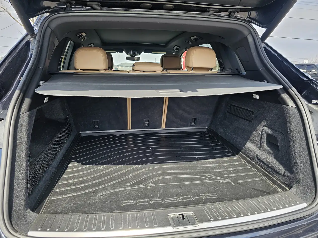 Porsche Cayenne снимка Porsche Cayenne