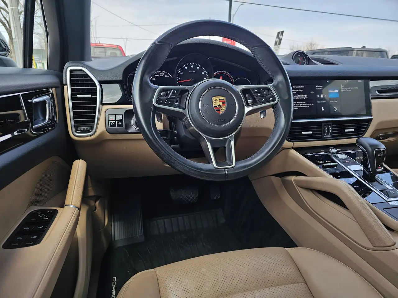 Porsche Cayenne снимка Porsche Cayenne