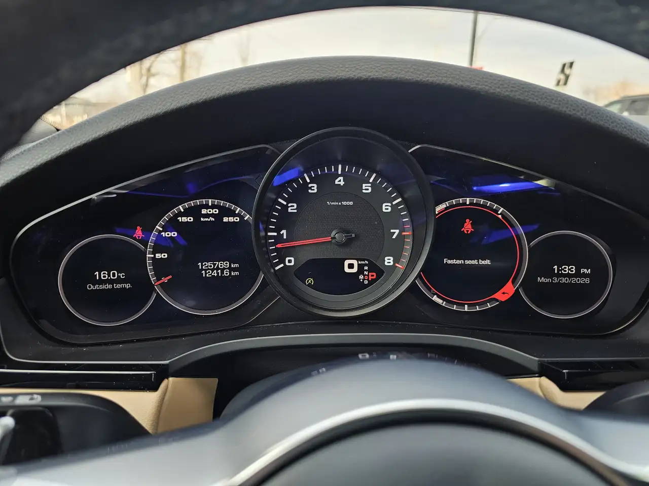 Porsche Cayenne снимка Porsche Cayenne