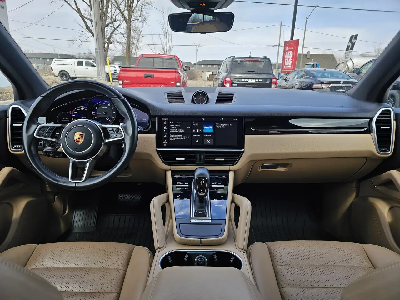 Porsche Cayenne снимка Porsche Cayenne