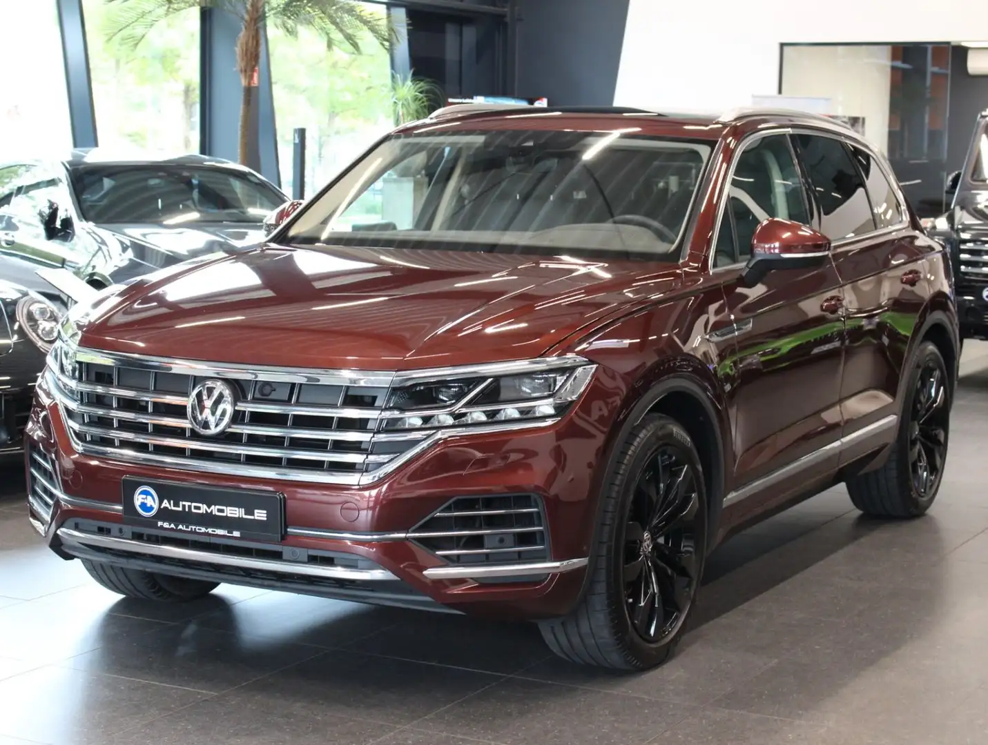 Volkswagen Touareg Atmosphere 4Motion TOP*Absolut VOLL Rot - 1