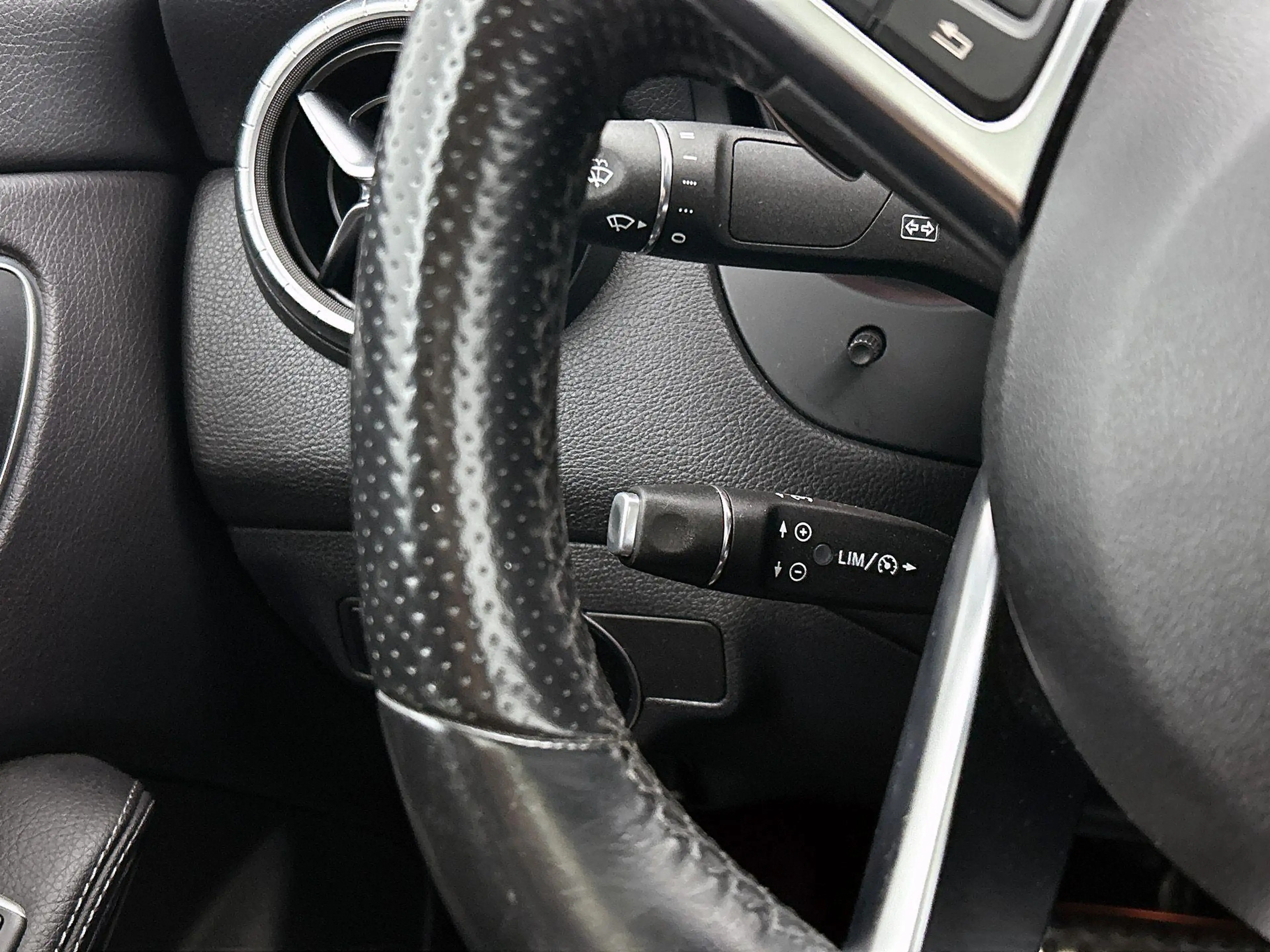 Mercedes-Benz CLA 200 Prestige | WORDT VERWACHT | PANORAMADAK | ACHTERUI — photo 6