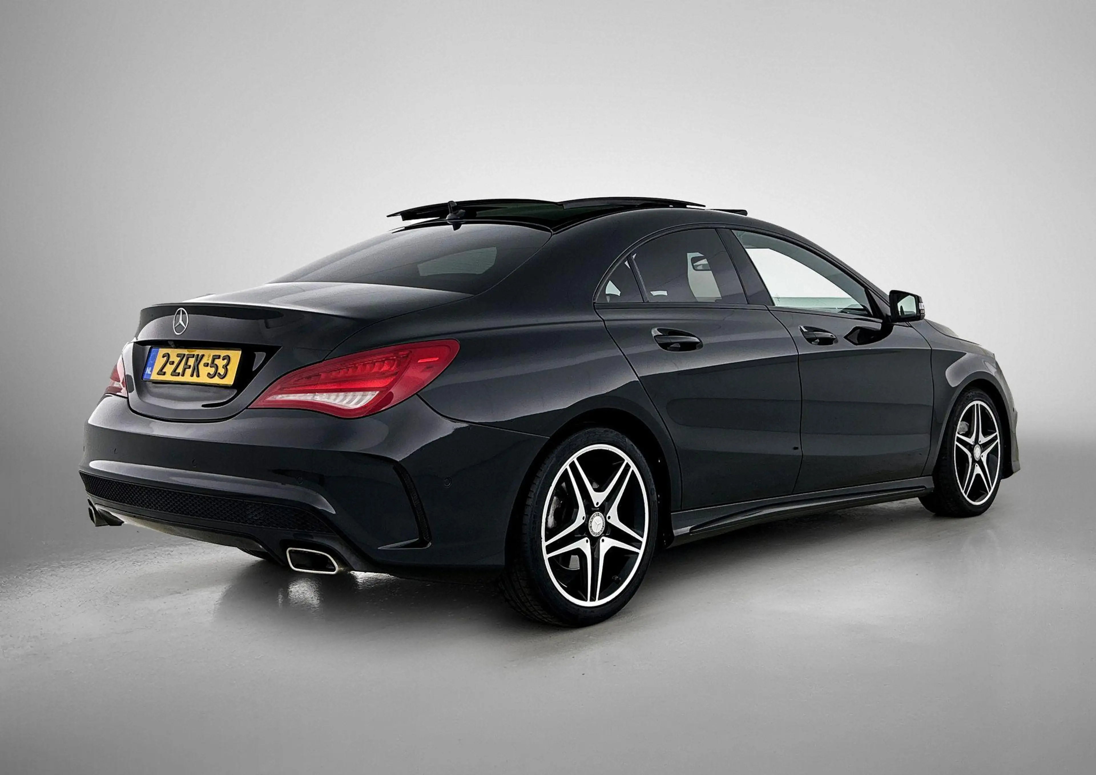 Mercedes-Benz CLA 200 Prestige | WORDT VERWACHT | PANORAMADAK | ACHTERUI — photo 4