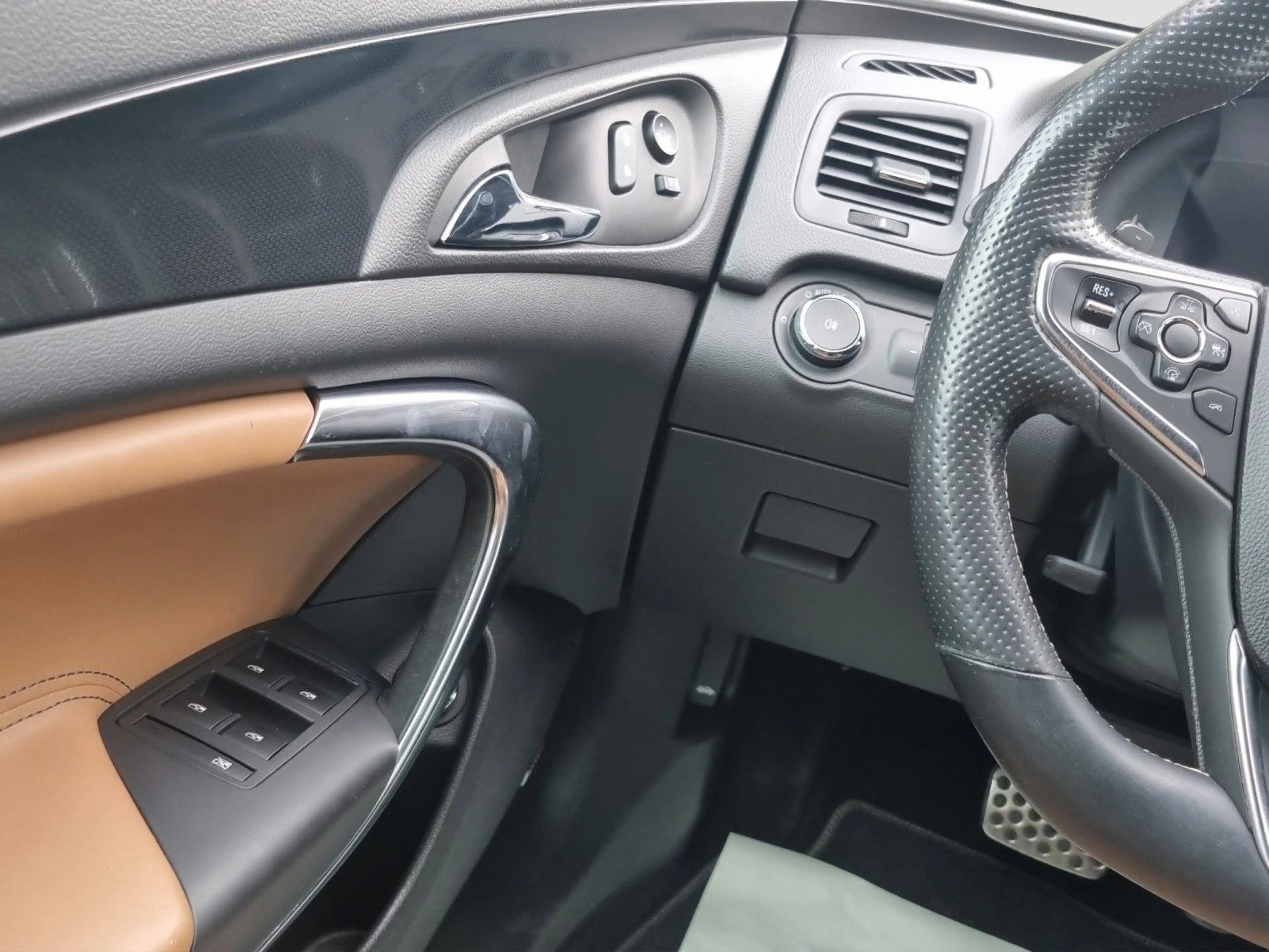 Opel Insignia Sports Innovation TÜV/SERVICE/GARANTIE — photo 11