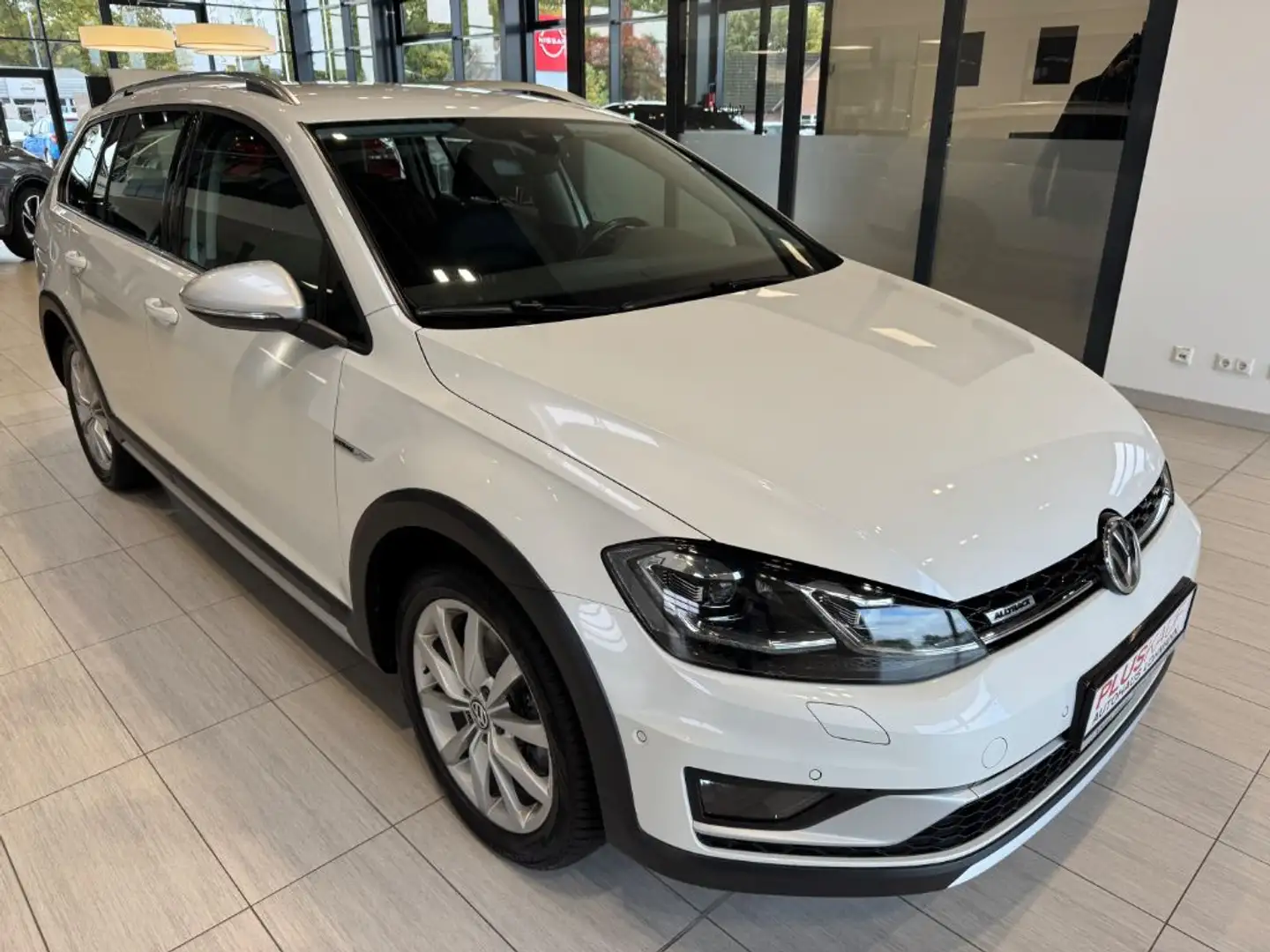 Volkswagen Golf Alltrack 1.8 TSI 4Motion (BMT) DSG Allwetterreifen Blanc - 2