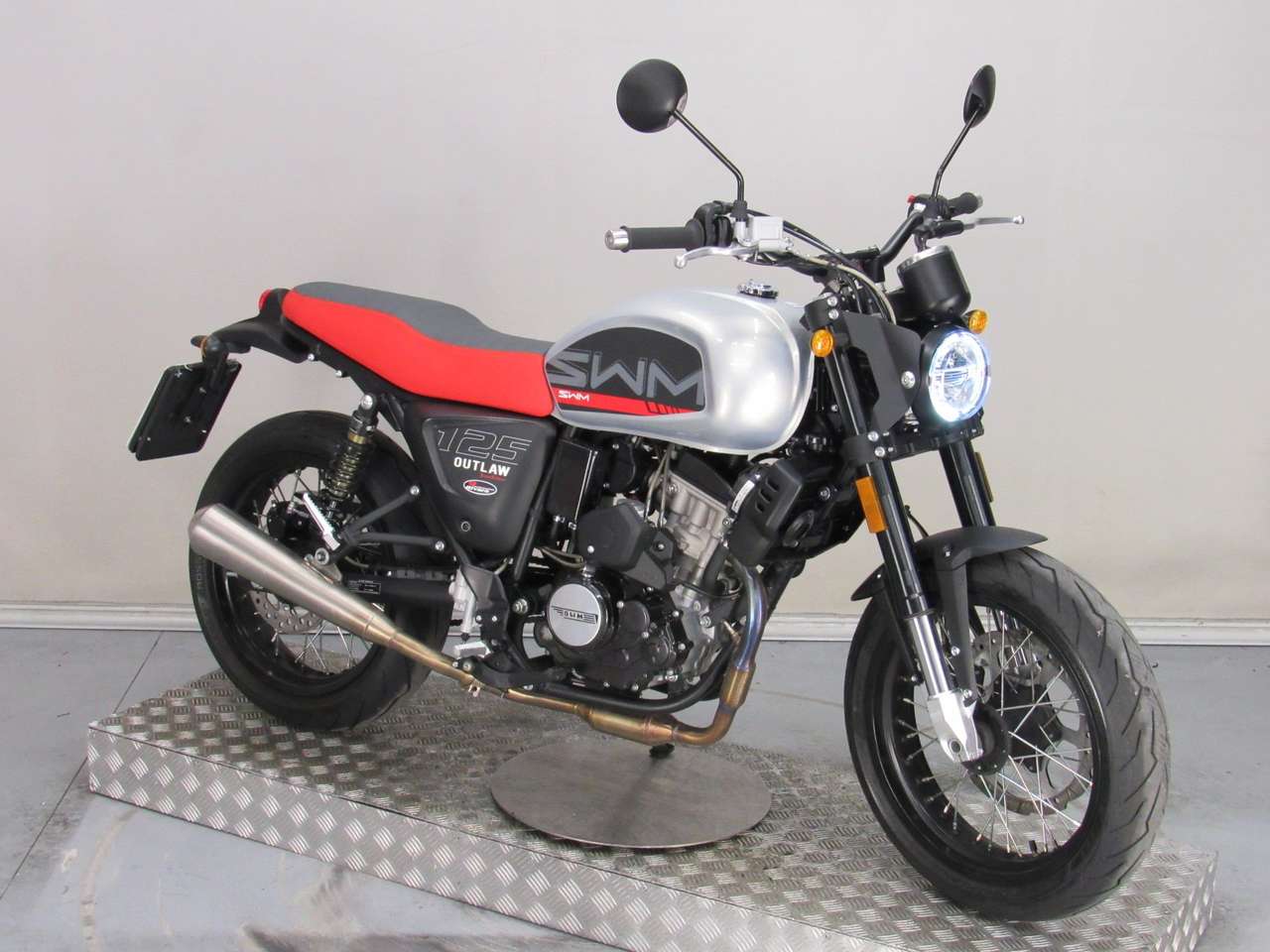 SWM Others OUTLAW 125 11KW