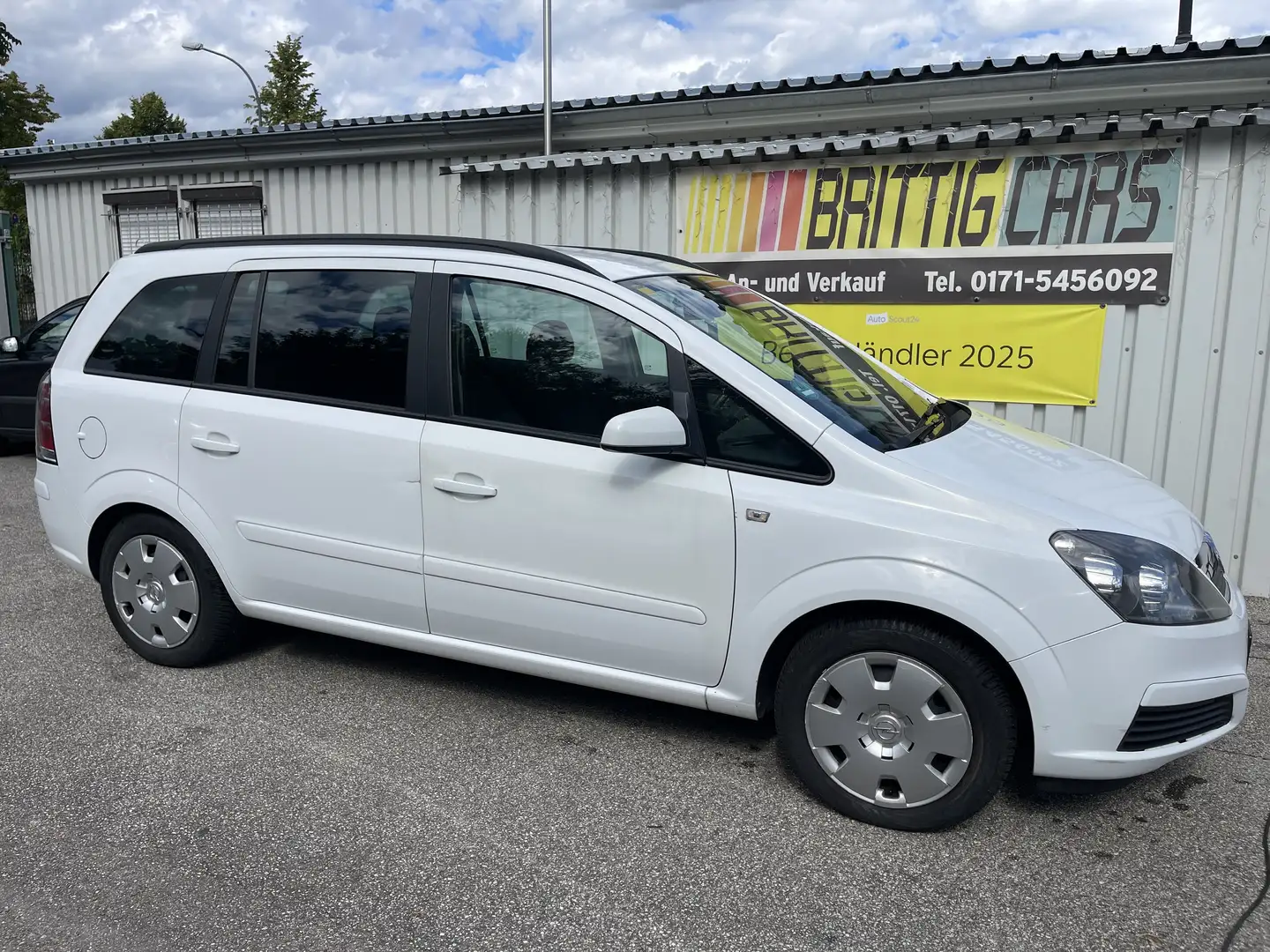 Opel Zafira Zafira 1.9 CDTI Edition*7 Sitze* AHK* Weiß - 2