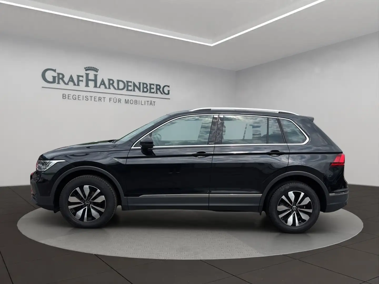 Volkswagen Tiguan 2.0 TDI DSG Move ACC RFK NAVI LED Schwarz - 2