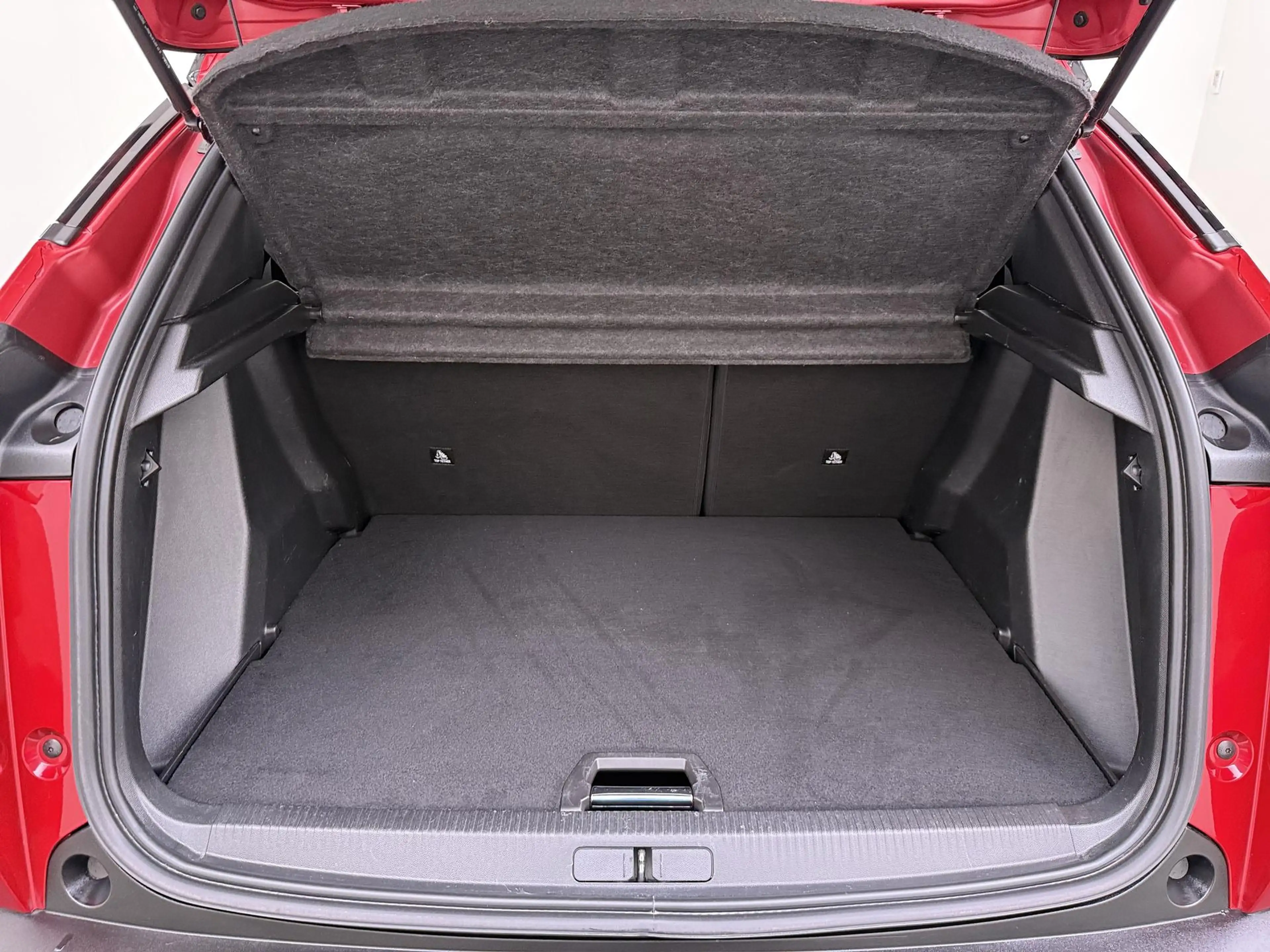 Peugeot e-2008 GT Pack 50 kWh | Navigatie | Camera achter | Parke — photo 12