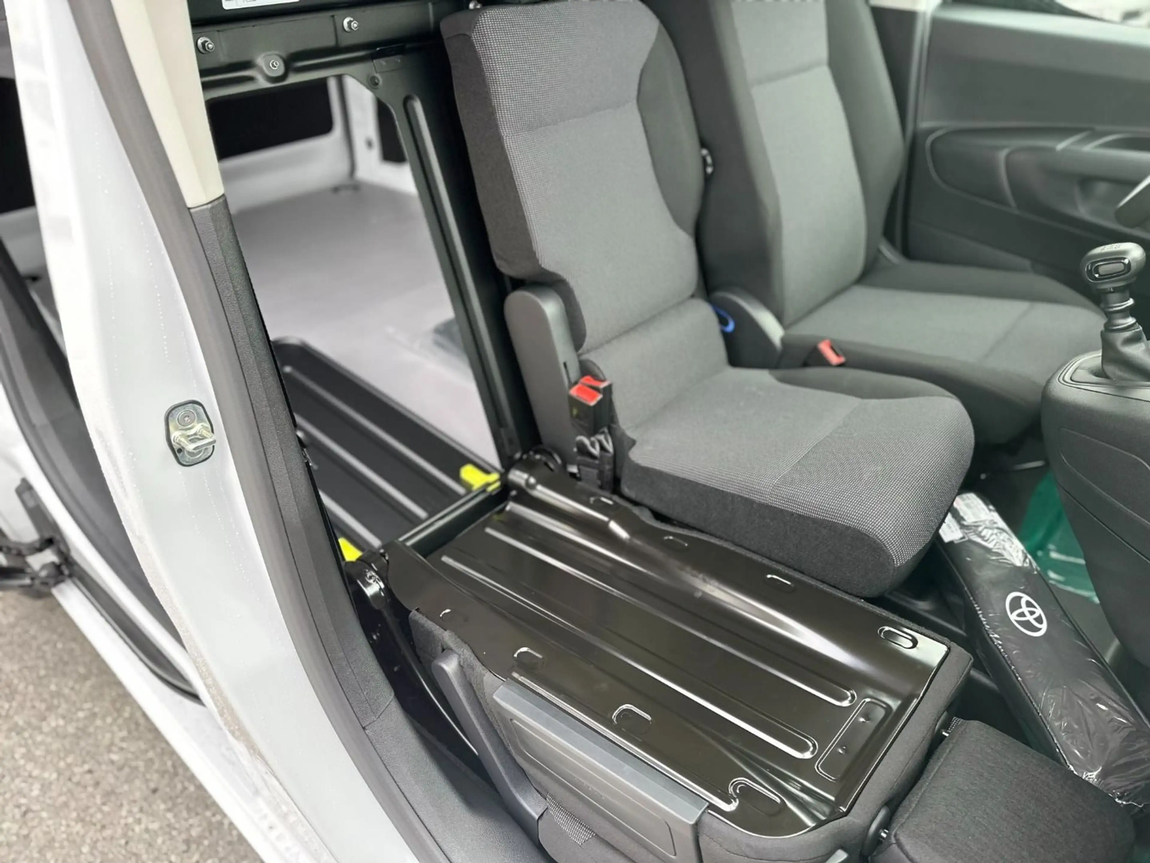 Toyota Proace City Pro Ace City L2 Kasten 1,5 D 102ProWork Aktion — photo 10