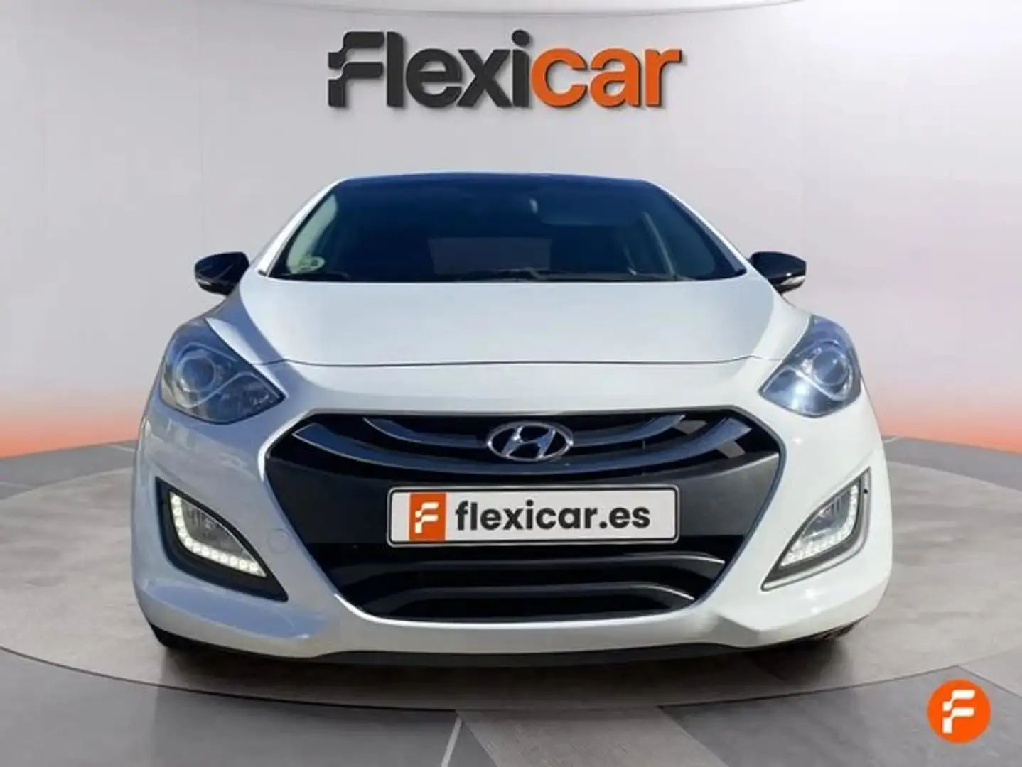 Hyundai i30 1.6CRDi Tecno Sky Blanco - 2