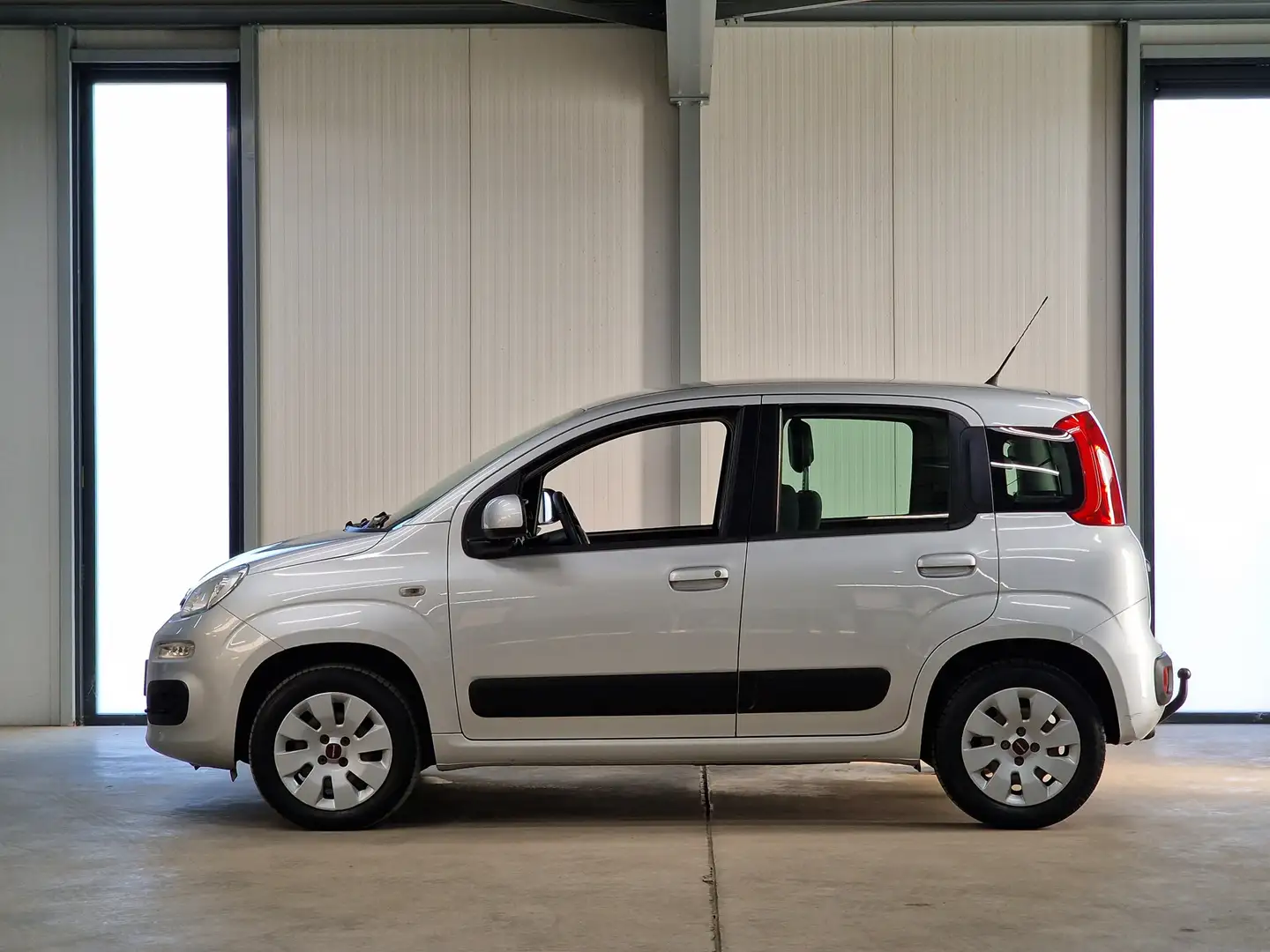 Fiat Panda 0.9 TwinAir Popstar | Airco | Trekhaak | flex pack Grijs - 2