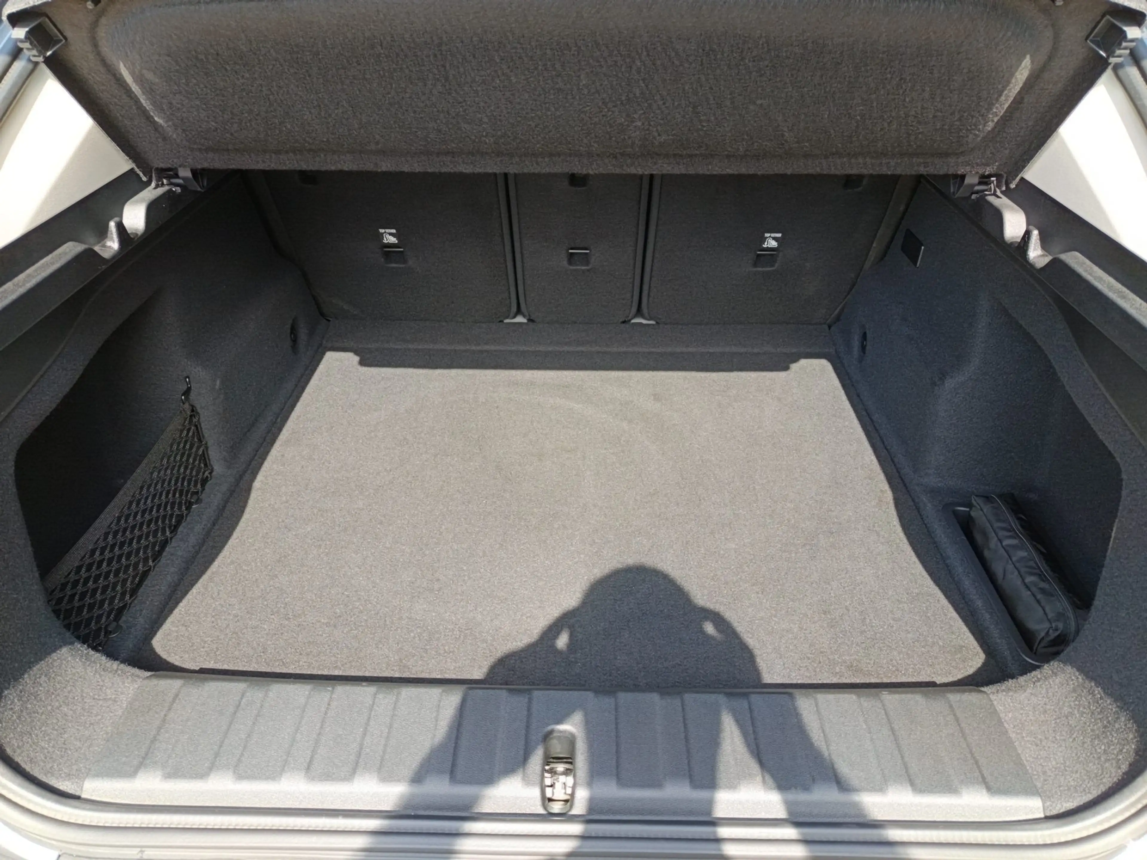 BMW iX2 30xDrive ICONIC GLOW+HEAD UP+MEMORY+DR. ASS PLUS — photo 15