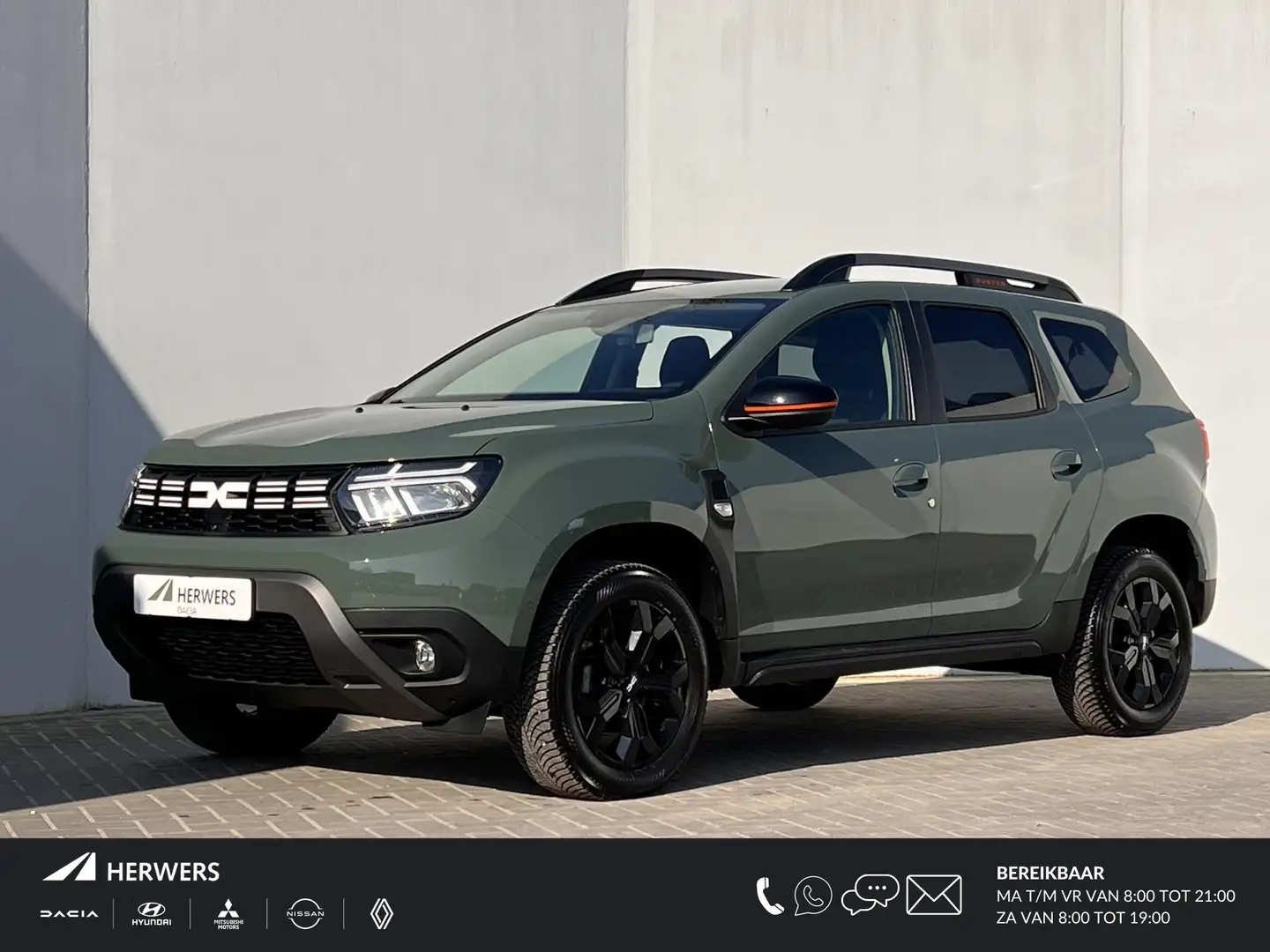 Dacia Duster 1.3 TCe 150 Extreme Automaat / Navigatie / Camera Groen - 1
