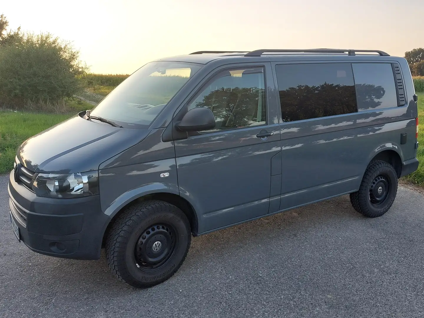 Volkswagen T5 TDI Grigio - 1
