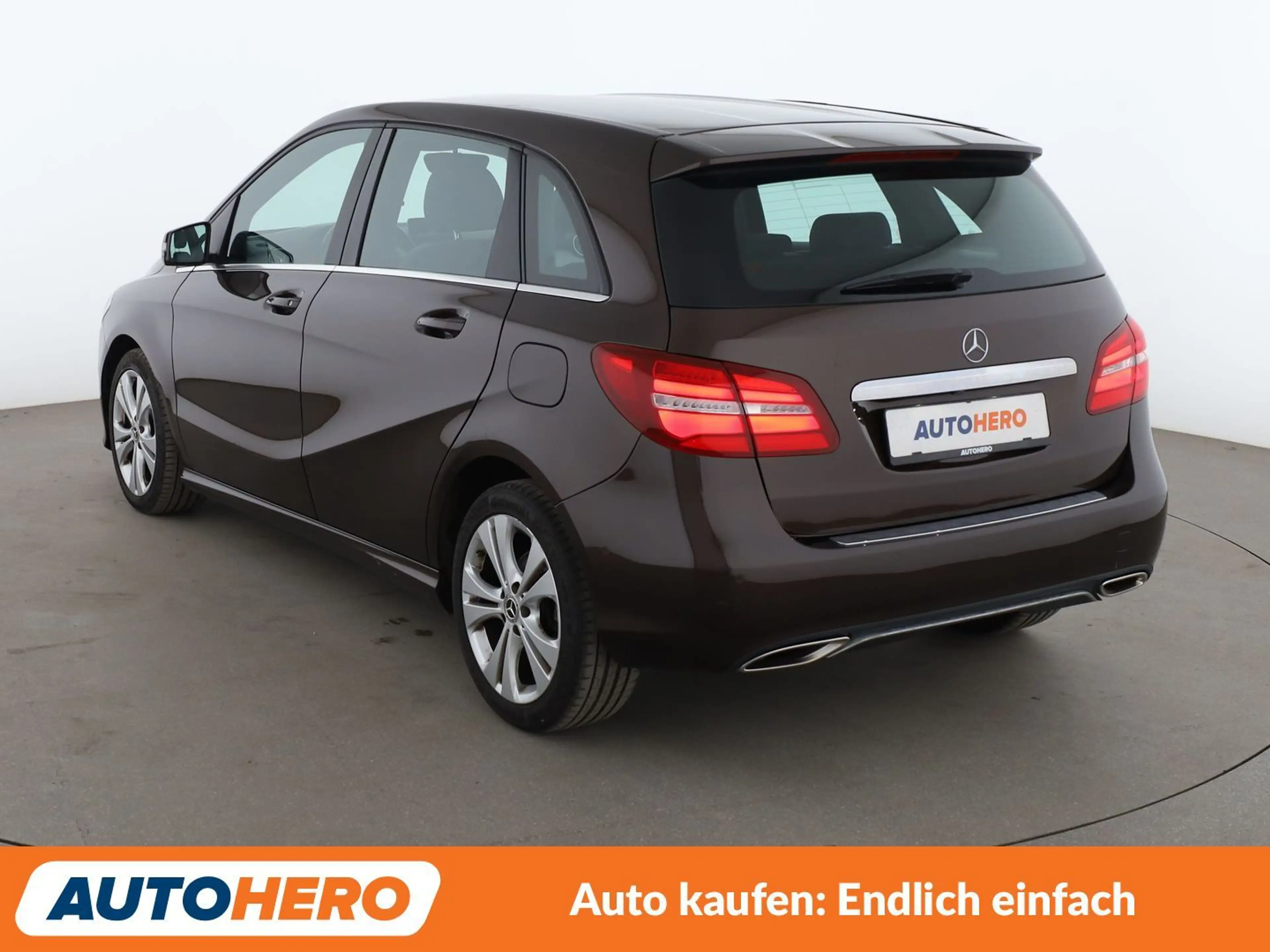 Mercedes-Benz B 200 B 200 Urban Aut.*NAVI*LED*TEMPO*CAM*PDC*SHZ* — photo 4