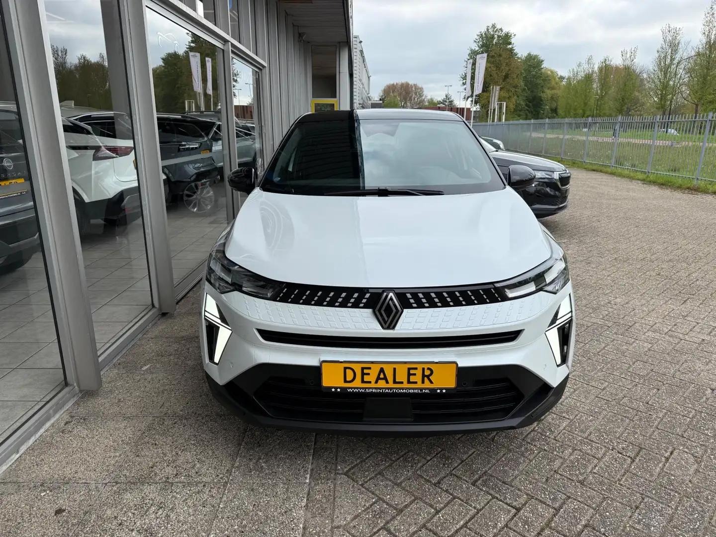 Renault Captur 1.3 mild hybrid EVOLUTION 158PK /NAVIGATIE / ACHTE Blanc - 2
