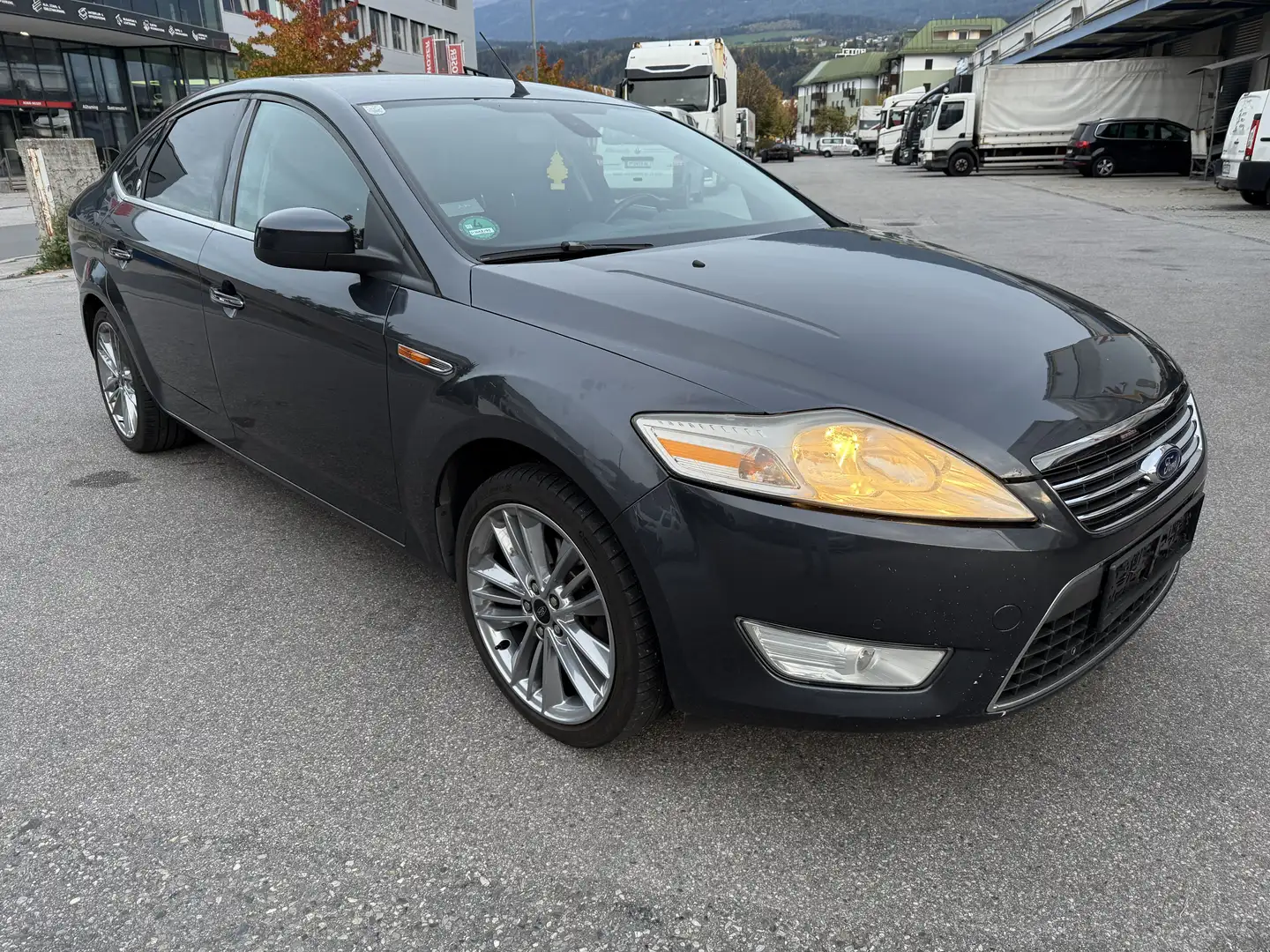 Ford Mondeo Ghia 2,0 TDCi DPF - 2