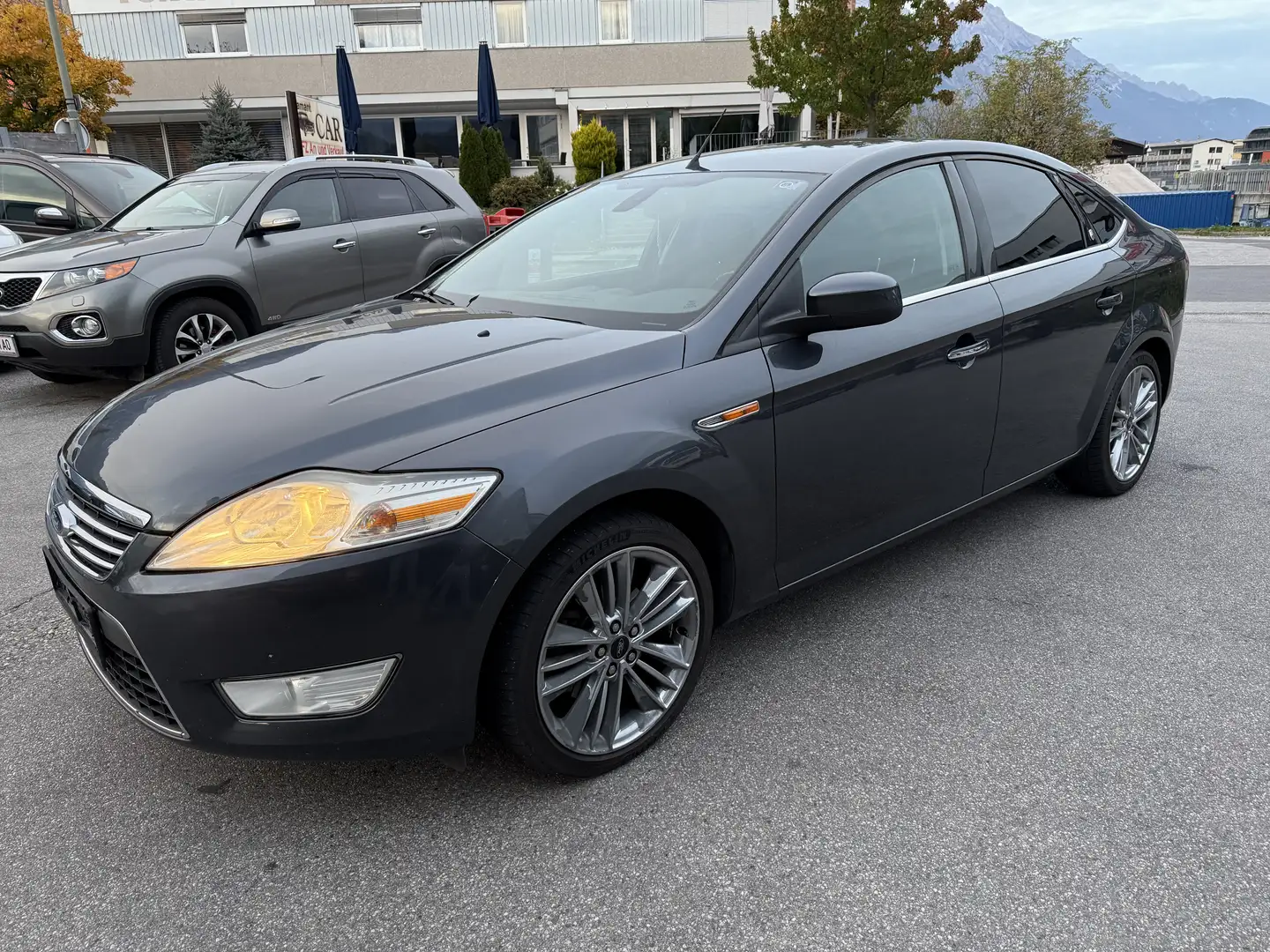 Ford Mondeo Ghia 2,0 TDCi DPF - 1