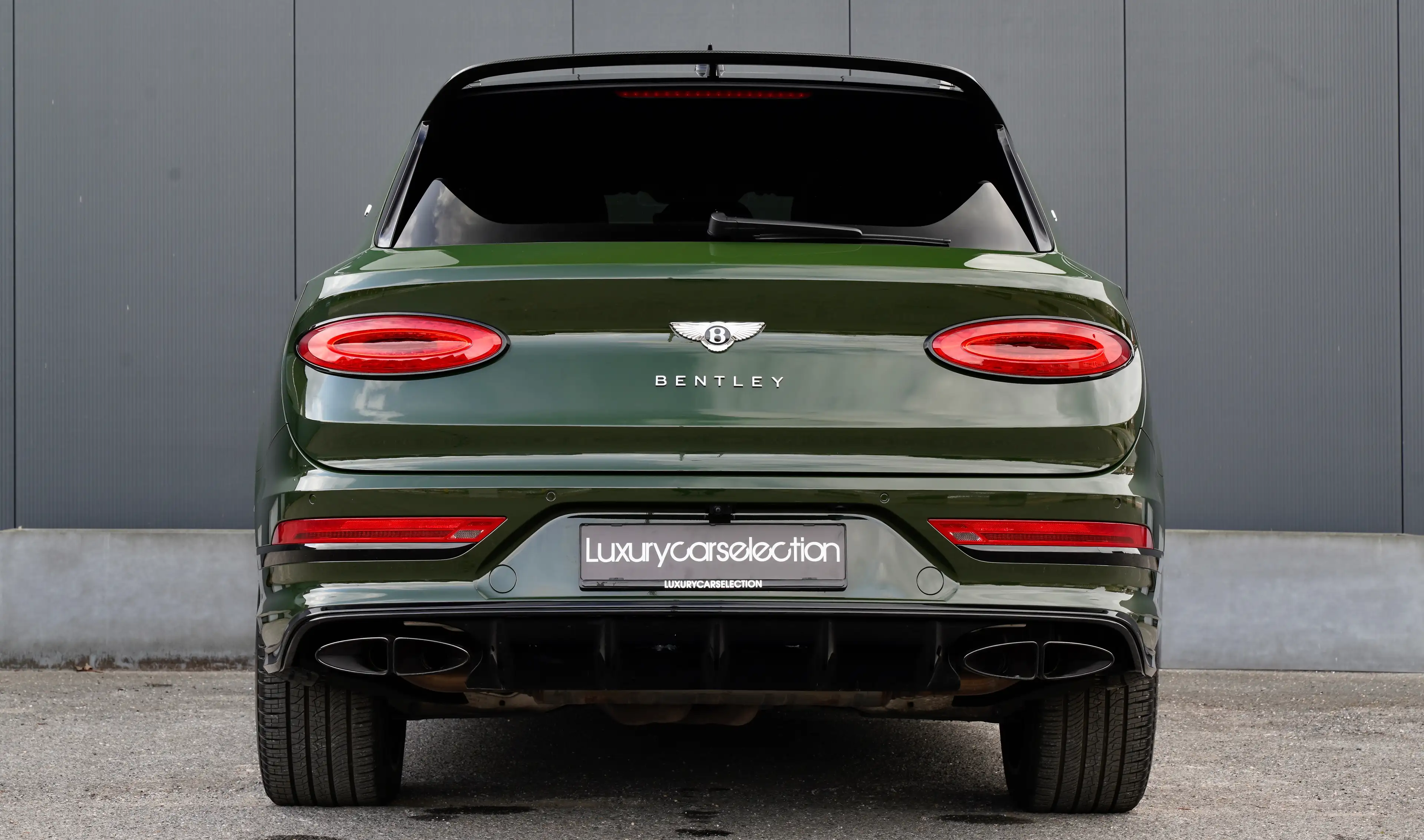 Bentley Bentayga V8 First Edition *MULLINER/NIGHTVISION/NAIM/FULL* — photo 7