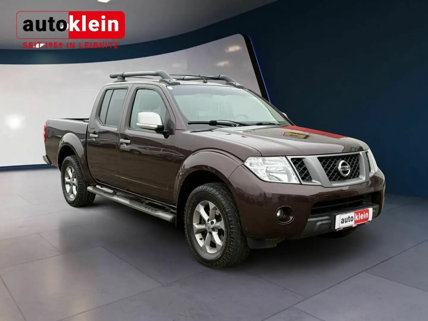 Nissan Navara Pickup KingCab Business 4X4 Brun - 1